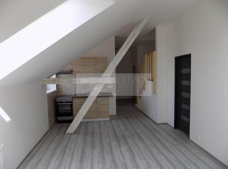 Pronájem bytu, 2+kk, 58 m²