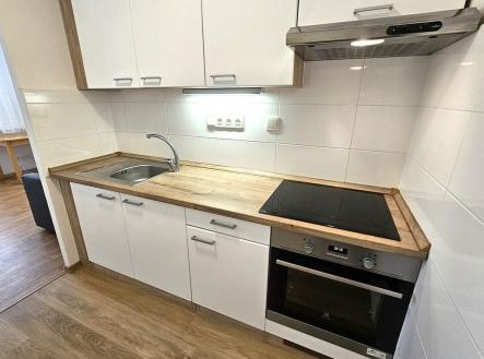 2-1.jpg | Pronájem bytu, 1+kk, 36 m²