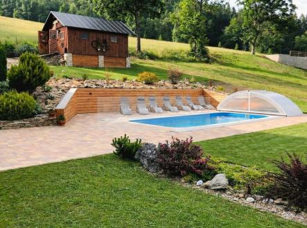 bazen.jpeg | Prodej - hotel, 345 m²