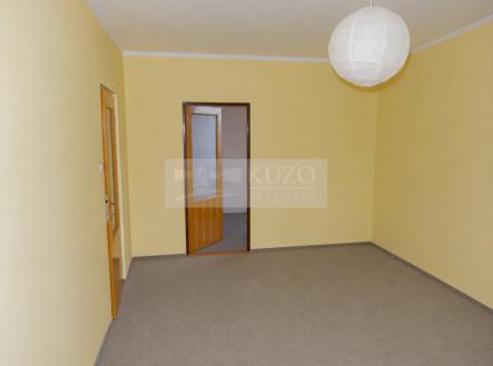Obývací pokoj se vstupem do menšího pokoje (šatna, pracovna) | Prodej bytu, 5+1, 95 m²