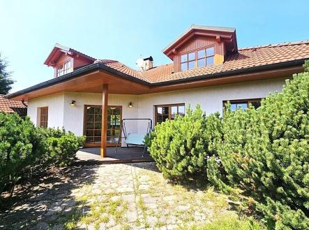1-2.jpg | Prodej - dům/vila, 252 m²