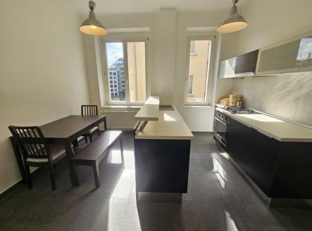 4-2.jpg | Pronájem bytu, 4+1, 110 m²