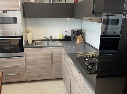 2.jpeg | Prodej bytu, 3+1, 86 m²