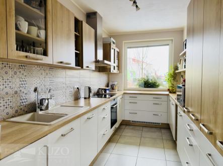 8f7e008f-3cd1-4a45-b779-efc75bbeedaf-1.jpeg | Prodej bytu, 3+1, 100 m²