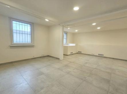 3-3.jpg | Pronájem - kanceláře, 46 m²