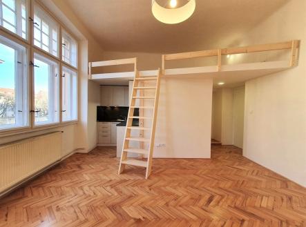 2-1.jpg | Pronájem bytu, 1+kk, 33 m²