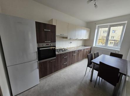 20251025_122814.jpg | Pronájem bytu, 3+1, 71 m²