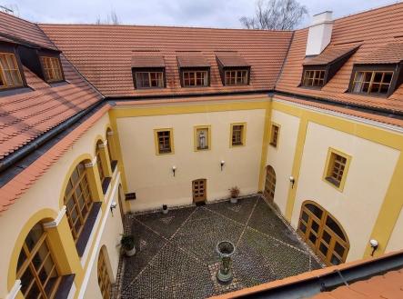 . | Prodej - dům/vila, 2 500 m²