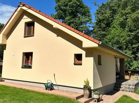. | Prodej - dům/vila, 175 m²