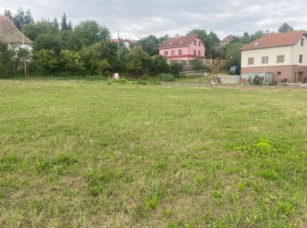 . | Prodej - pozemek pro bydlení, 858 m²