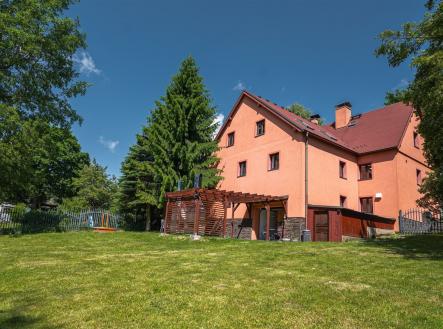 . | Prodej - dům/vila, 320 m²