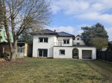 . | Prodej - dům/vila, 190 m²