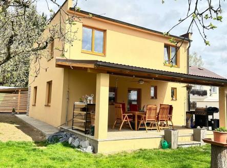 . | Prodej - dům/vila, 220 m²