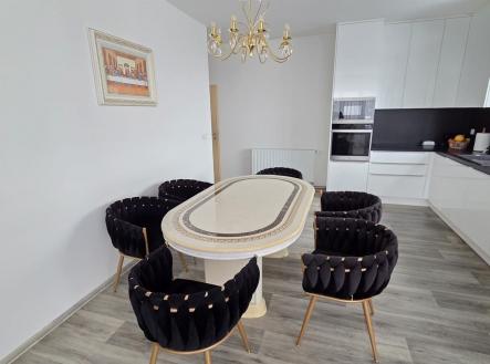 . | Prodej bytu, 3+kk, 110 m²