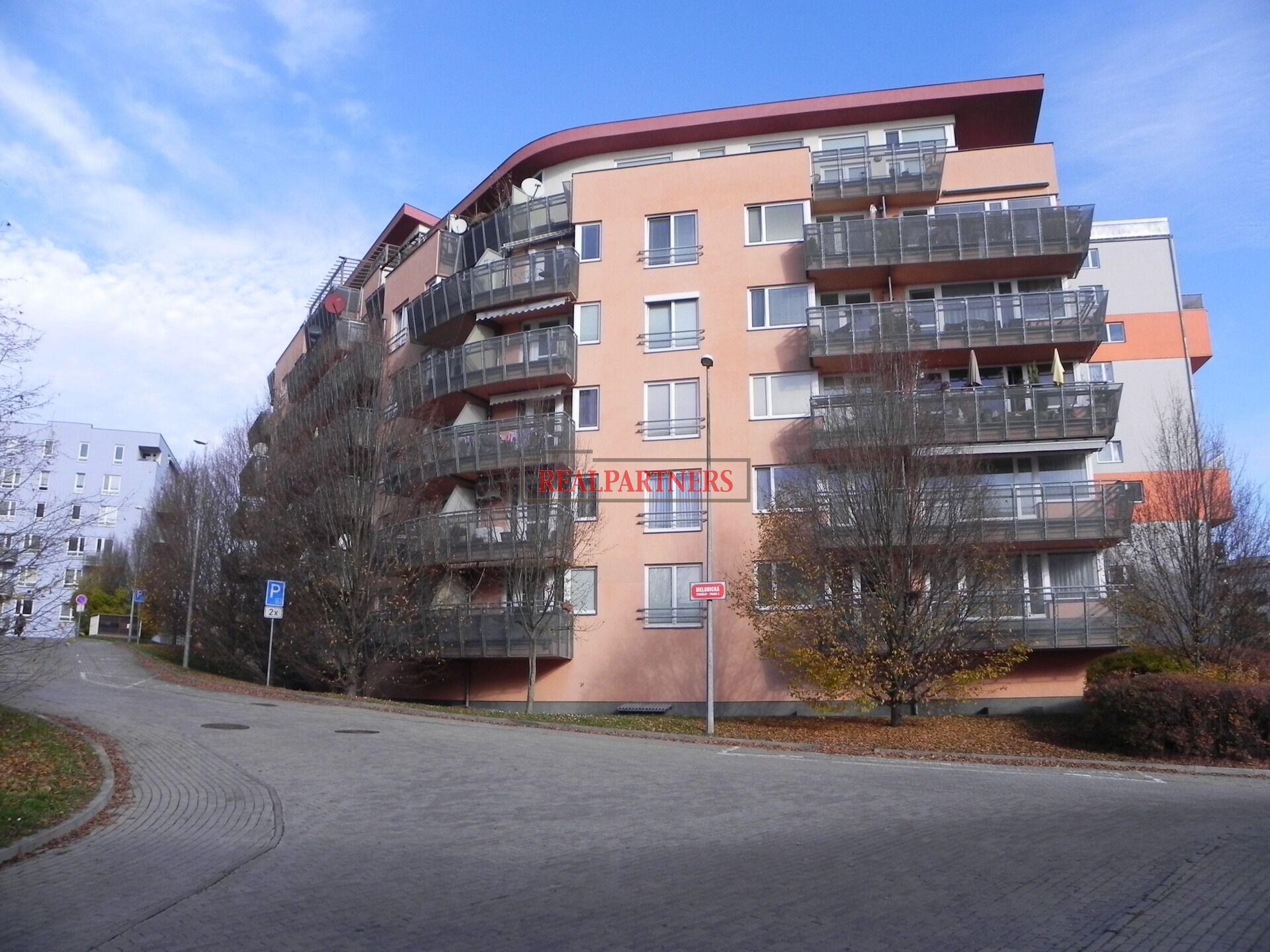 Nabízíme na prodej byt 4+kk o ploše 99m2 + terasa a balkon 11,50m2, na Praze 5 – Stodůlky