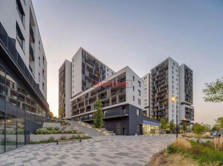 Pronájem - malý objekt/garáž