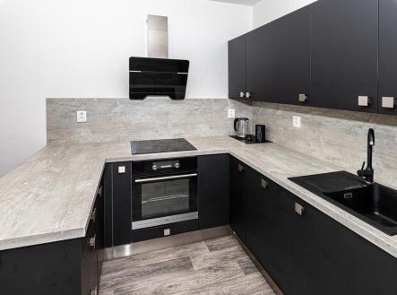 14.jpg | Prodej bytu, 2+1, 61 m²