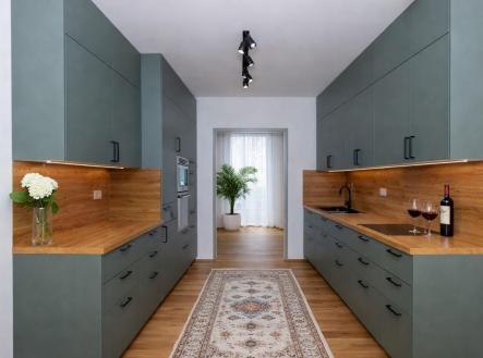 Kuchyn 2.jpg | Pronájem bytu, 4+1, 100 m²