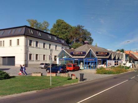 Pronájem - komerční objekt, obchodní centrum, 520 m²