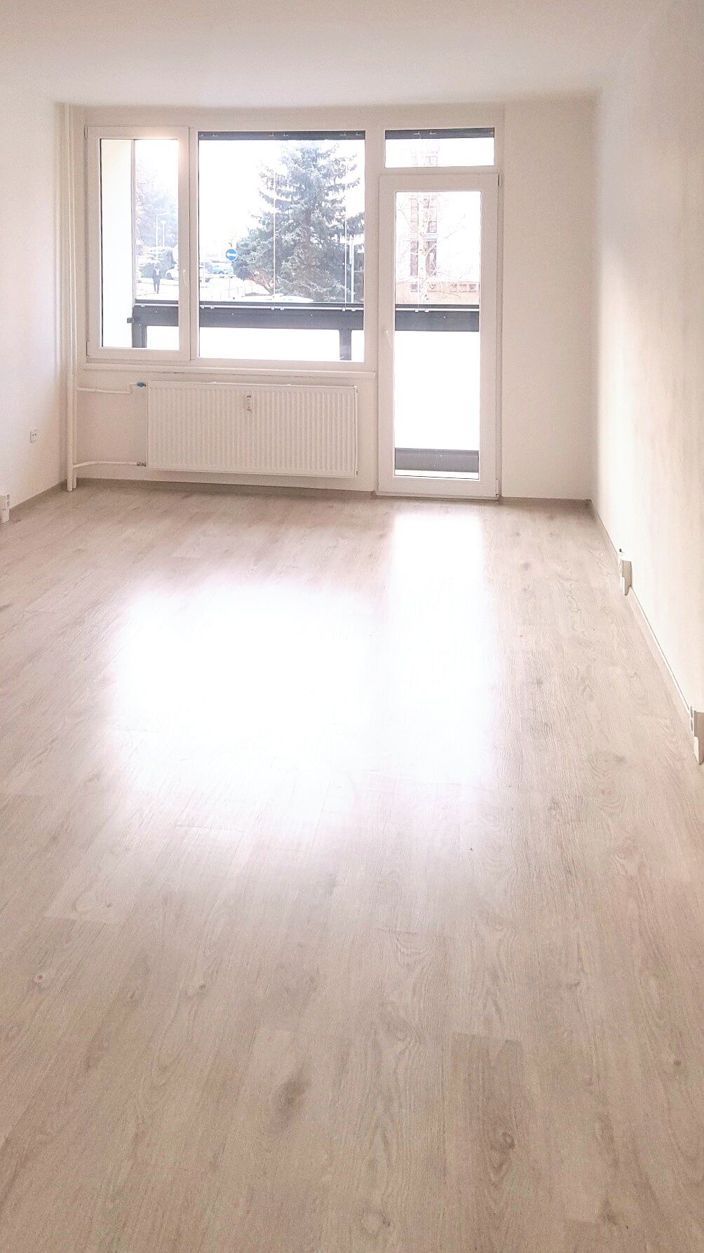 Pronájem bytu 1+1 se dvěmi lodžiemi, 50m2