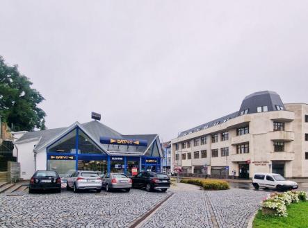 Pronájem - obchodní prostor