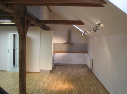 . | Pronájem bytu, 2+kk, 147 m²