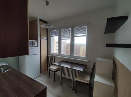 . | Pronájem bytu, 1+kk, 35 m²