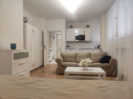 . | Pronájem bytu, garsoniéra, 30 m²