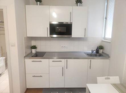 . | Pronájem bytu, garsoniéra, 30 m²