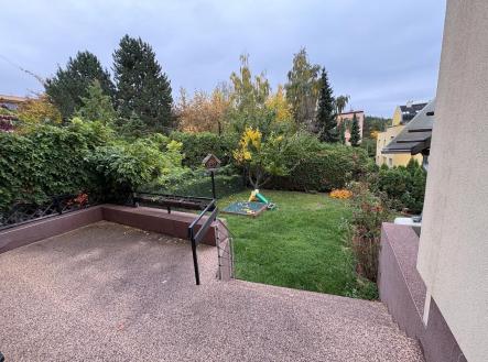 . | Pronájem - dům/vila, 260 m²