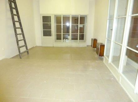 . | Pronájem - obchodní prostor, 43 m²