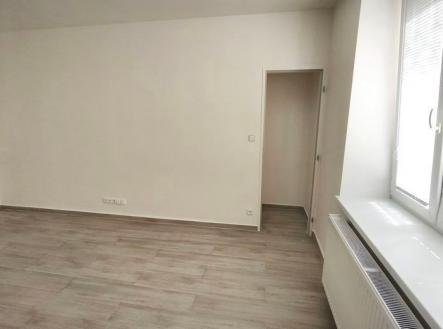 . | Pronájem bytu, 1+1, 40 m²