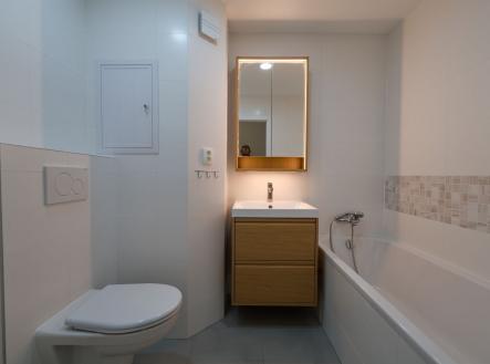 . | Pronájem bytu, 2+kk, 43 m²