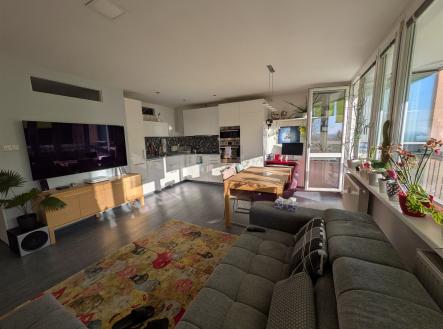 . | Prodej bytu, 3+kk, 69 m²