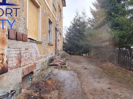 IMG-20250909-WA0027.jpg | Prodej - nájemní dům, 220 m²