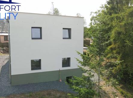 MelcFoto_01.jpg | Prodej - dům/vila, 200 m²