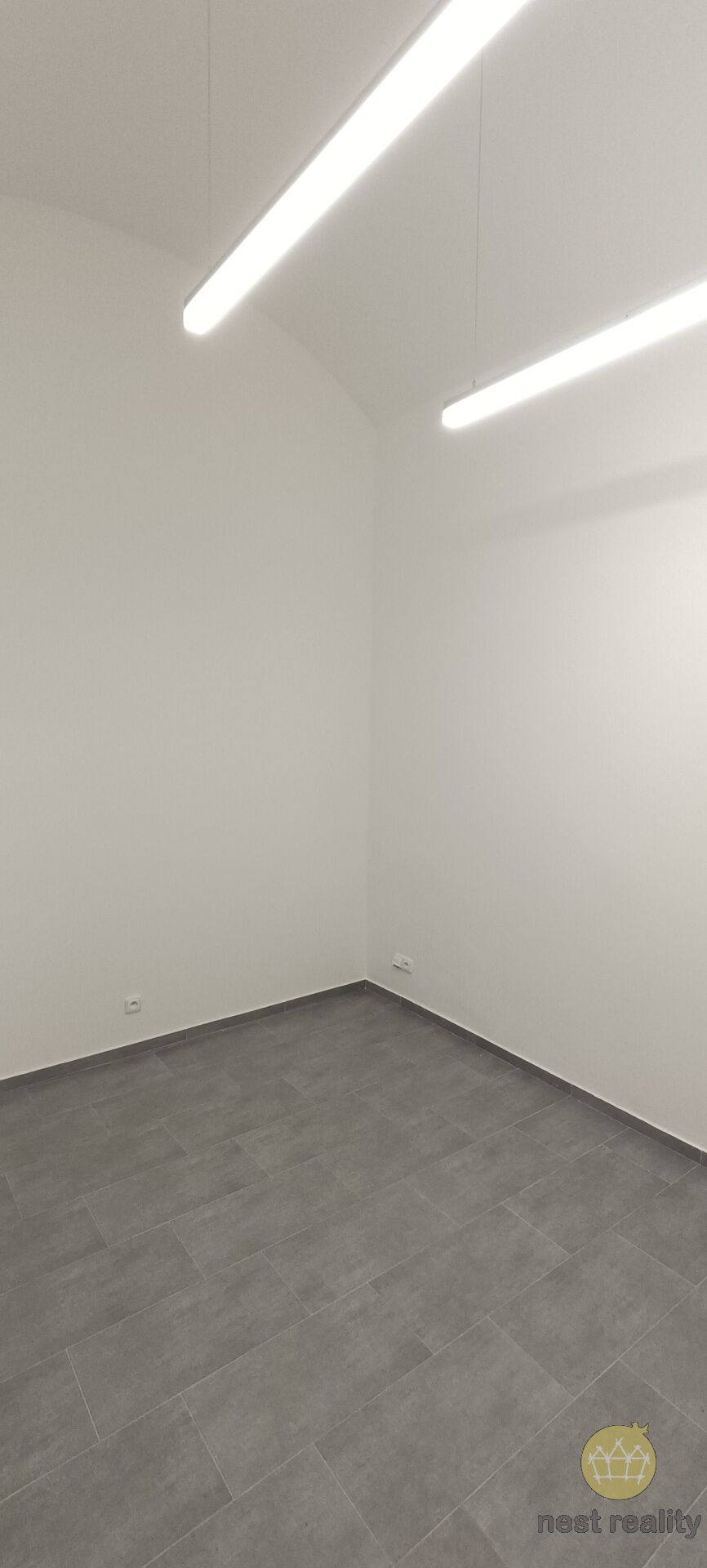 Pronájem pěkné kanceláře 20 m2, Praha 1 Nové Město, ulice Krakovská.