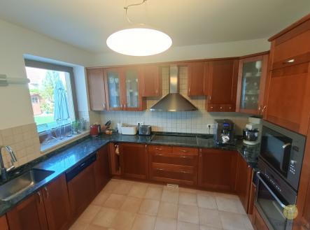 Prodej - dům/vila, 320 m²