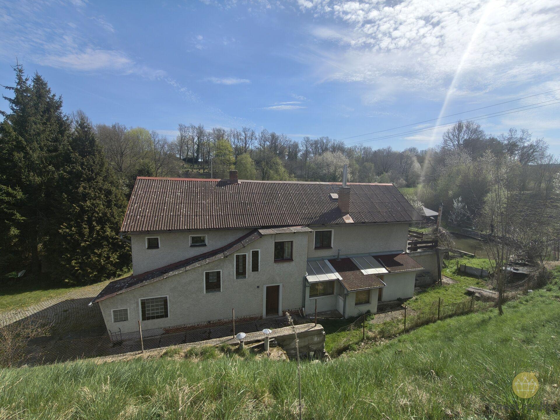 Prodej rodinného domu 5+2, o výměře 212 m2 v obci Kosova Hora, okres Příbram