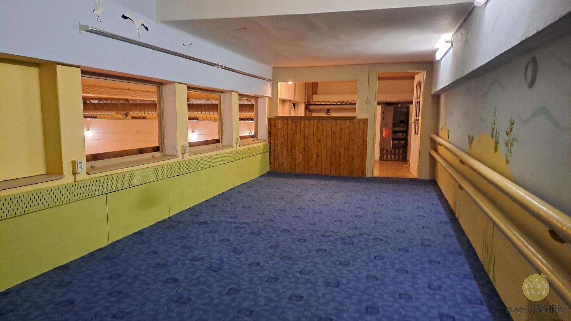 Pronájem nebytových prostor 394 m2, Husovo náměstí, Kolín.