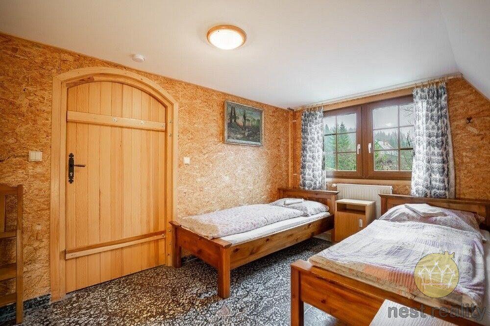 Prodej horského penzionu, užitná plocha 525 m2, s pozemkem 939 m2, obec Horní Malá Úpa