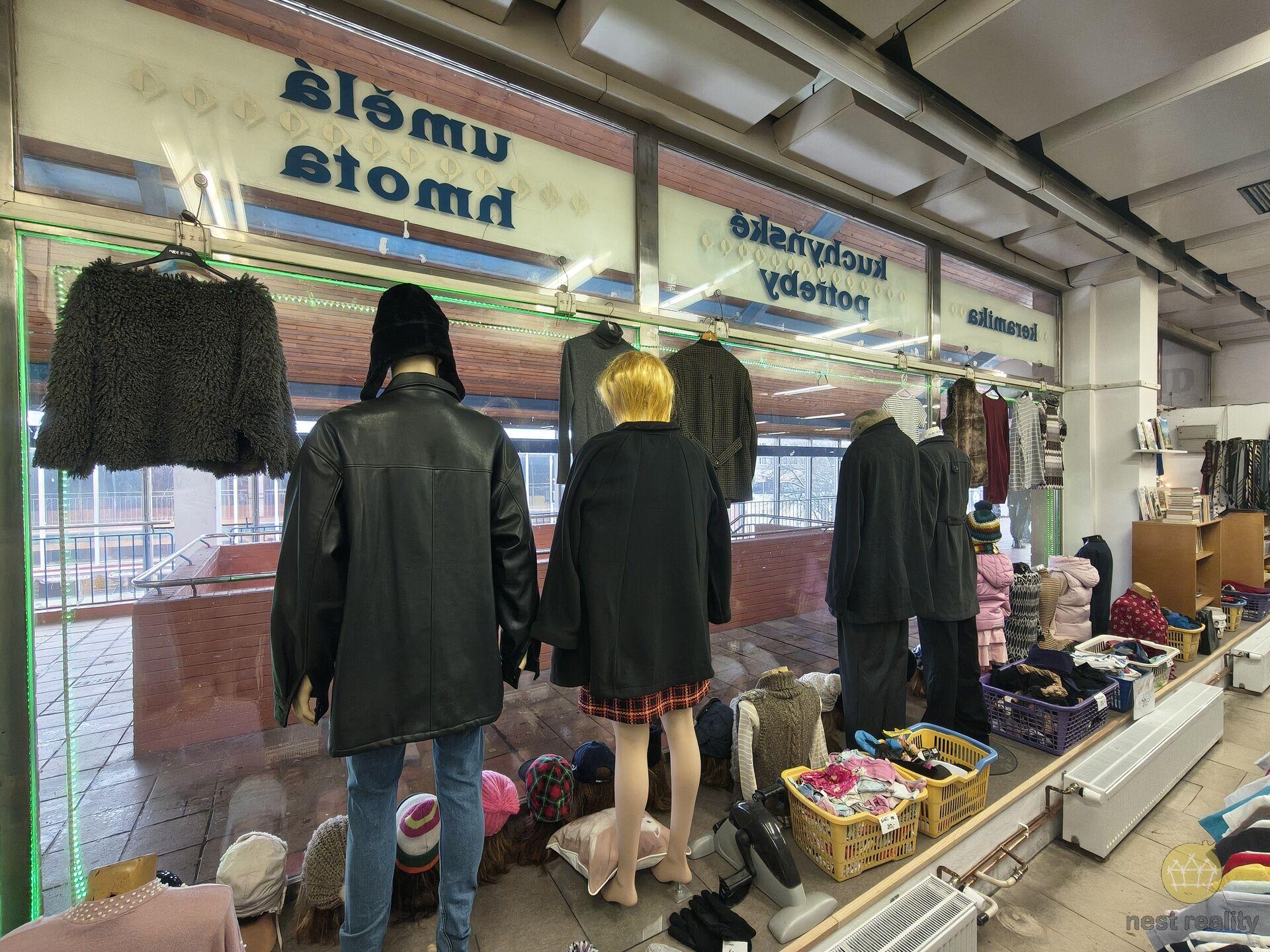 Pronájem obchodního prostoru 478 m2, Praha 5 Stodůlky, Mukařovského ulice.