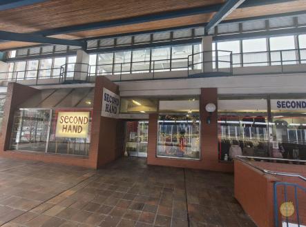 Pronájem - obchodní prostor