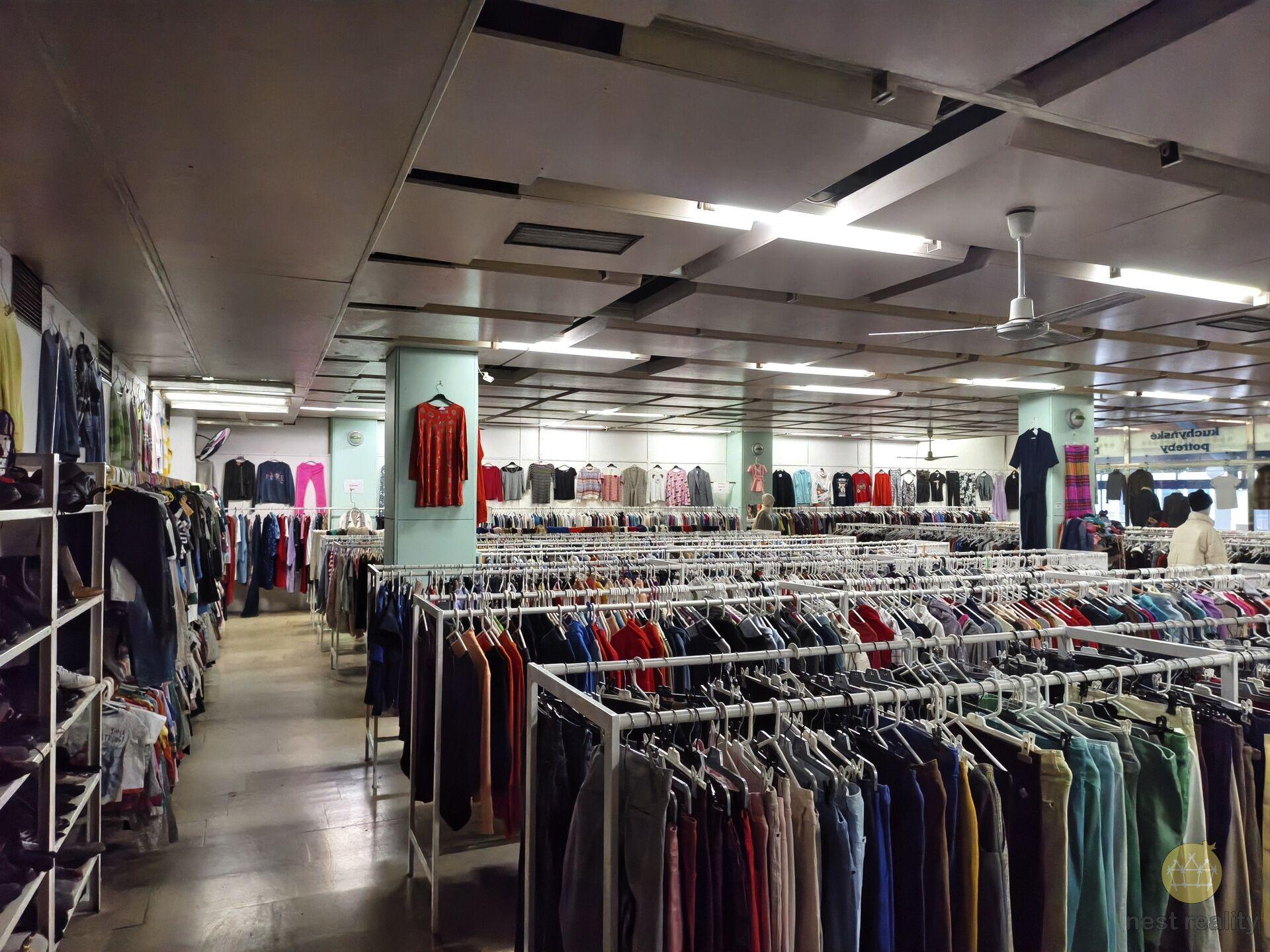 Pronájem obchodního prostoru 478 m2, Praha 5 Stodůlky, Mukařovského ulice.