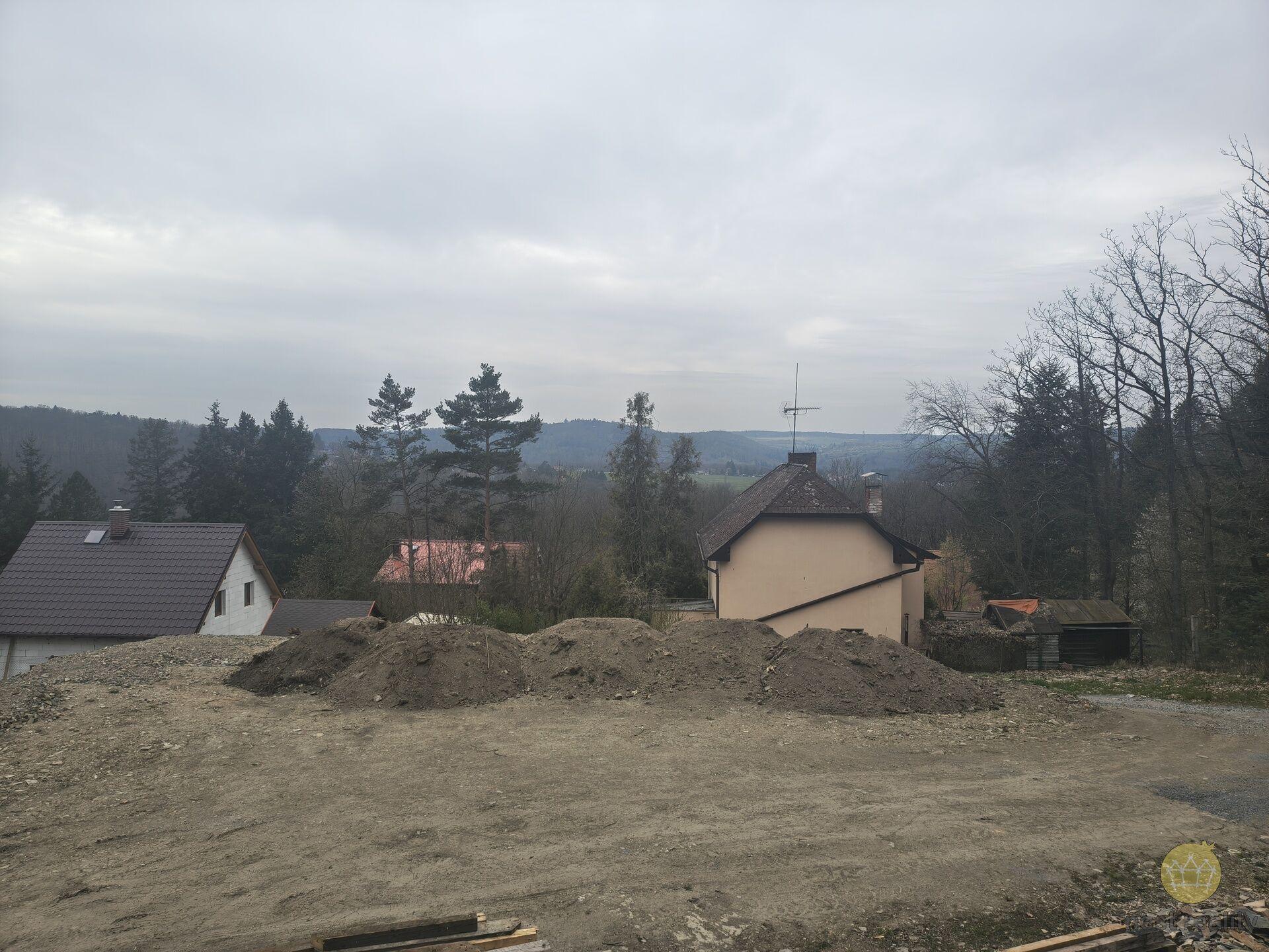 Prodej domu (chalupy) 3+1, o výměře 95 m2, Petrov - Chlomek, okres Praha - západ, ulice U Vodárny.