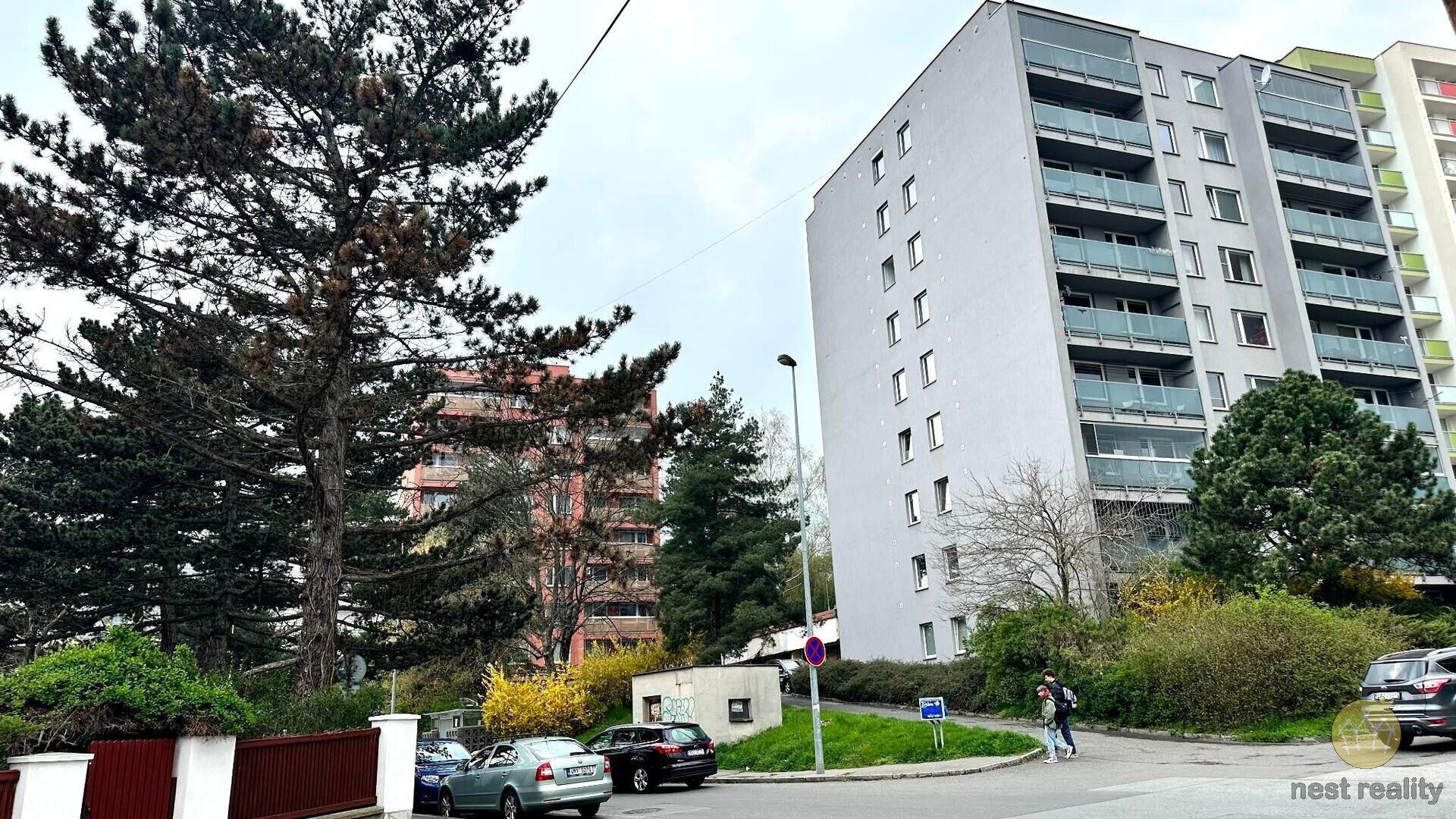 Pronájem bytu 2+kk, 62 m2, ulice Pod lipami, Praha 3 Žižkov