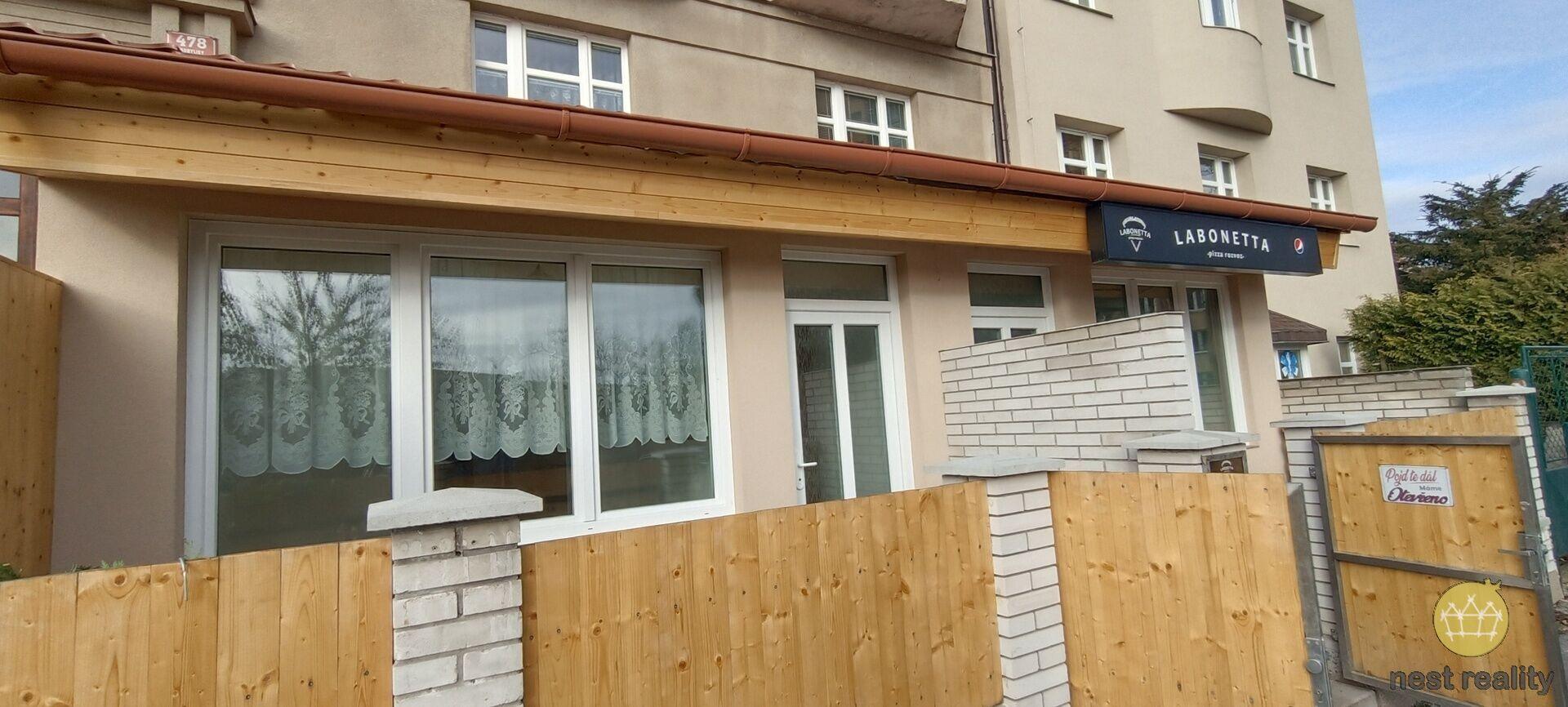 Pronájem bytu 2+1, 53 m2 + terasa 8 m2, ulice Třeboradická, Praha 8 Kobylisy