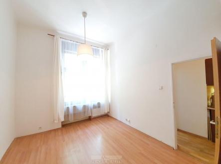 Pronájem bytu, 2+kk, 35 m²