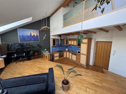 Pronájem bytu, 2+kk, 74 m²