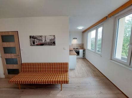 Pronájem bytu, 3+kk, 64 m²